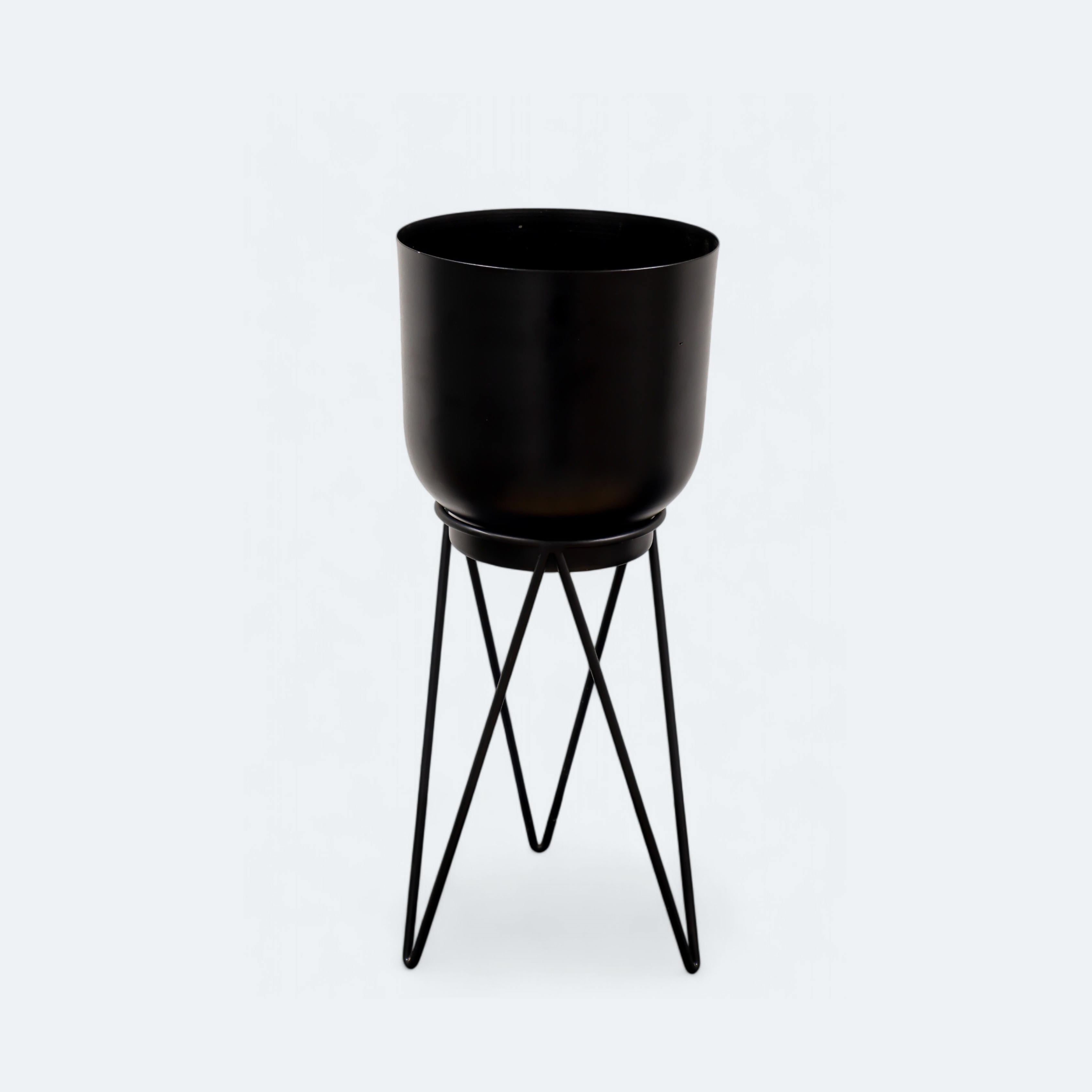 Premium Black Planter Pots With Stand