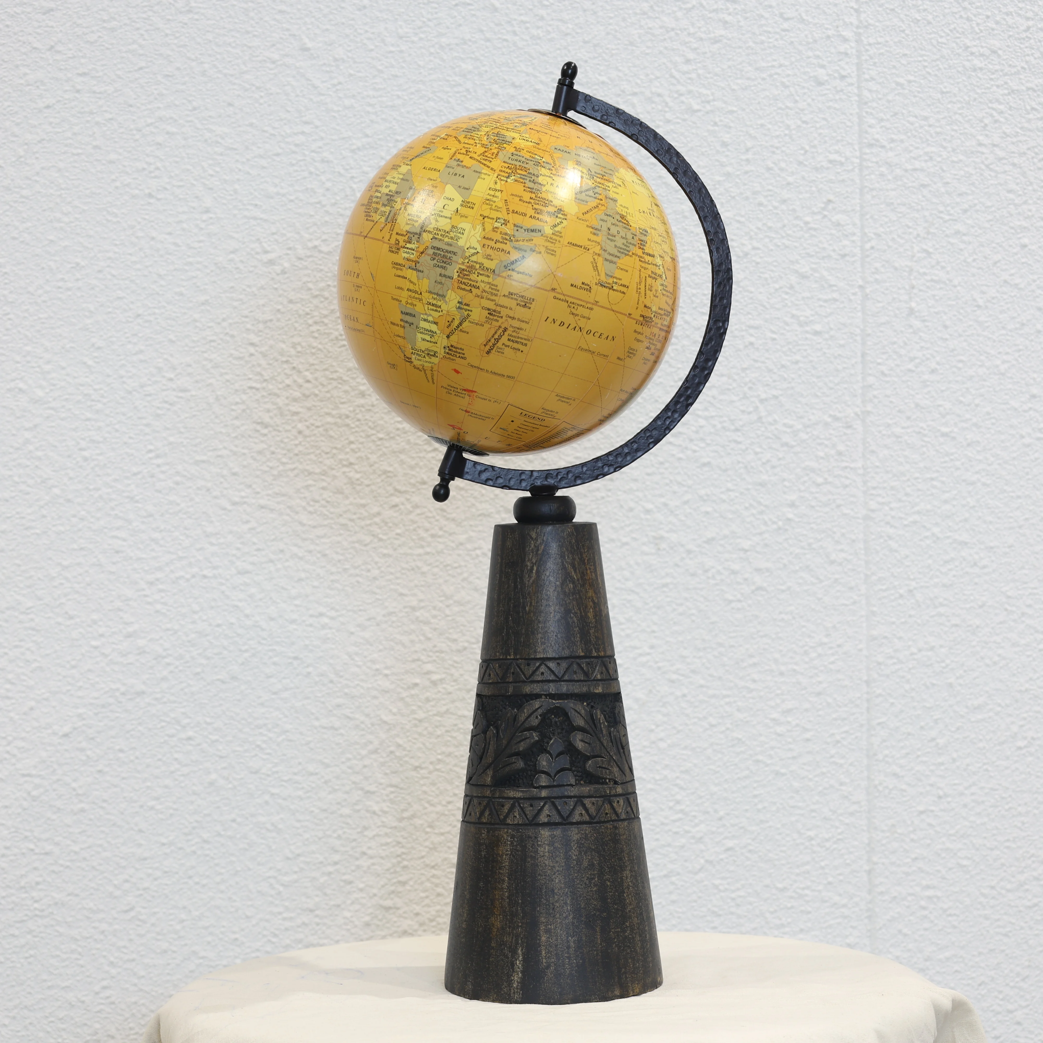 Wooden Carving Leg Globe