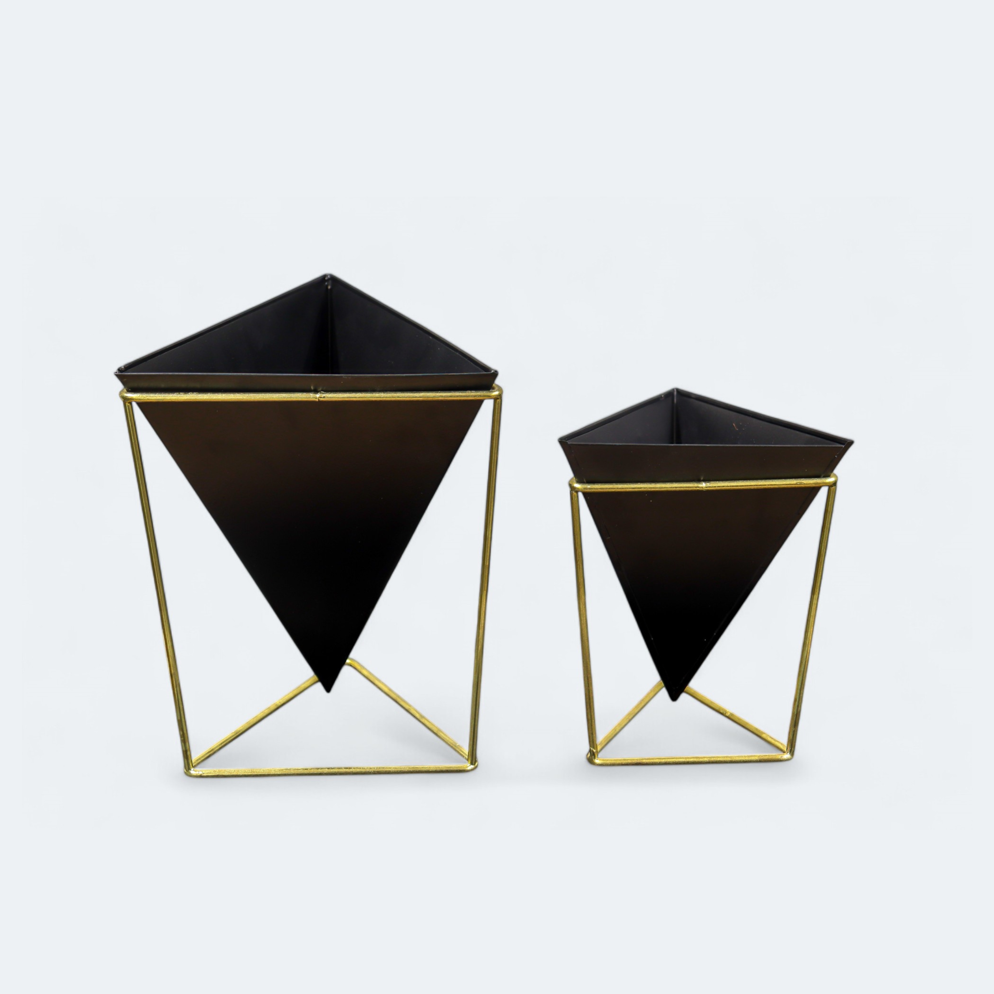 Home Gardenia Planter with Stand