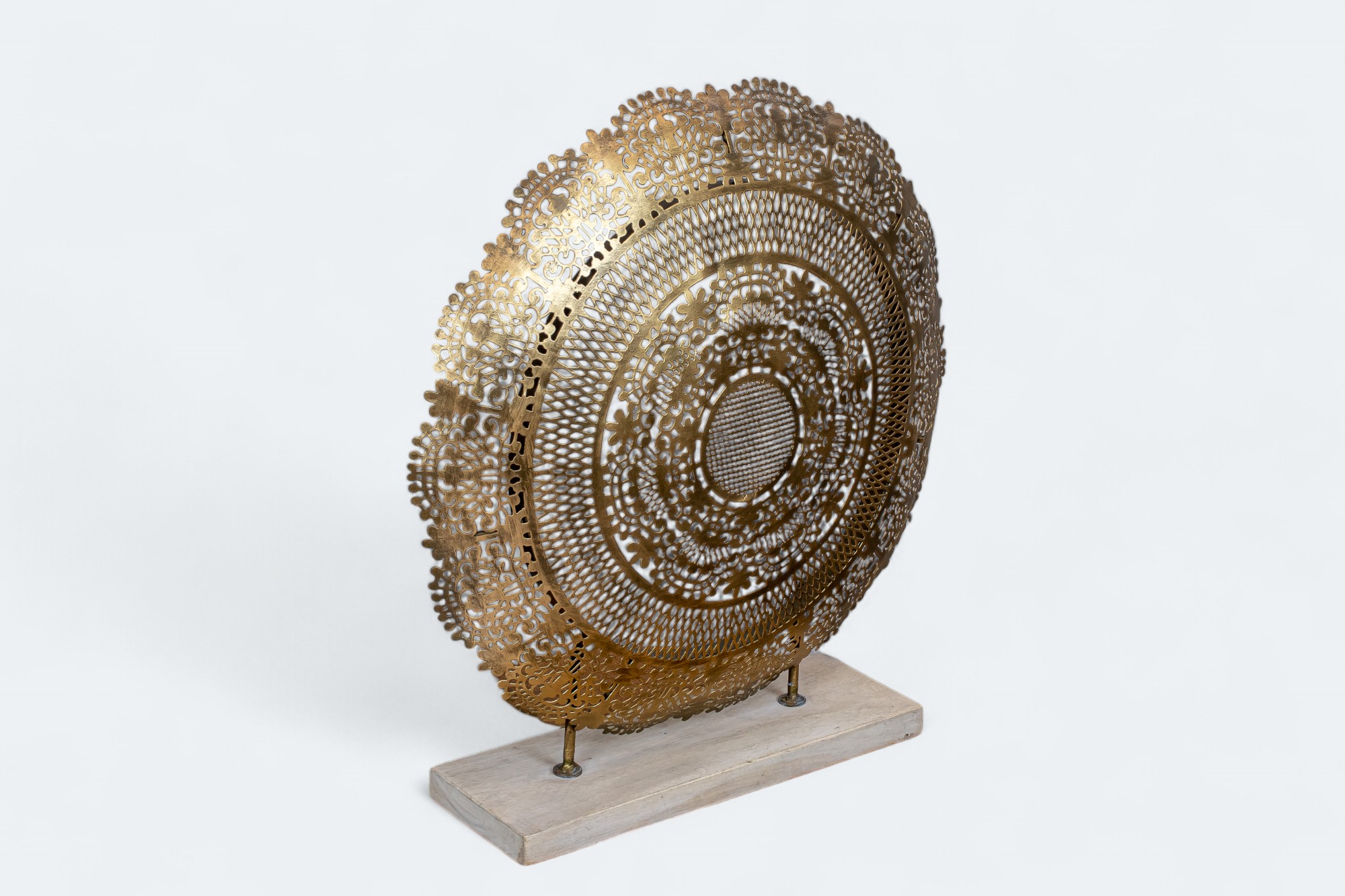 Gilded Radiance Decor