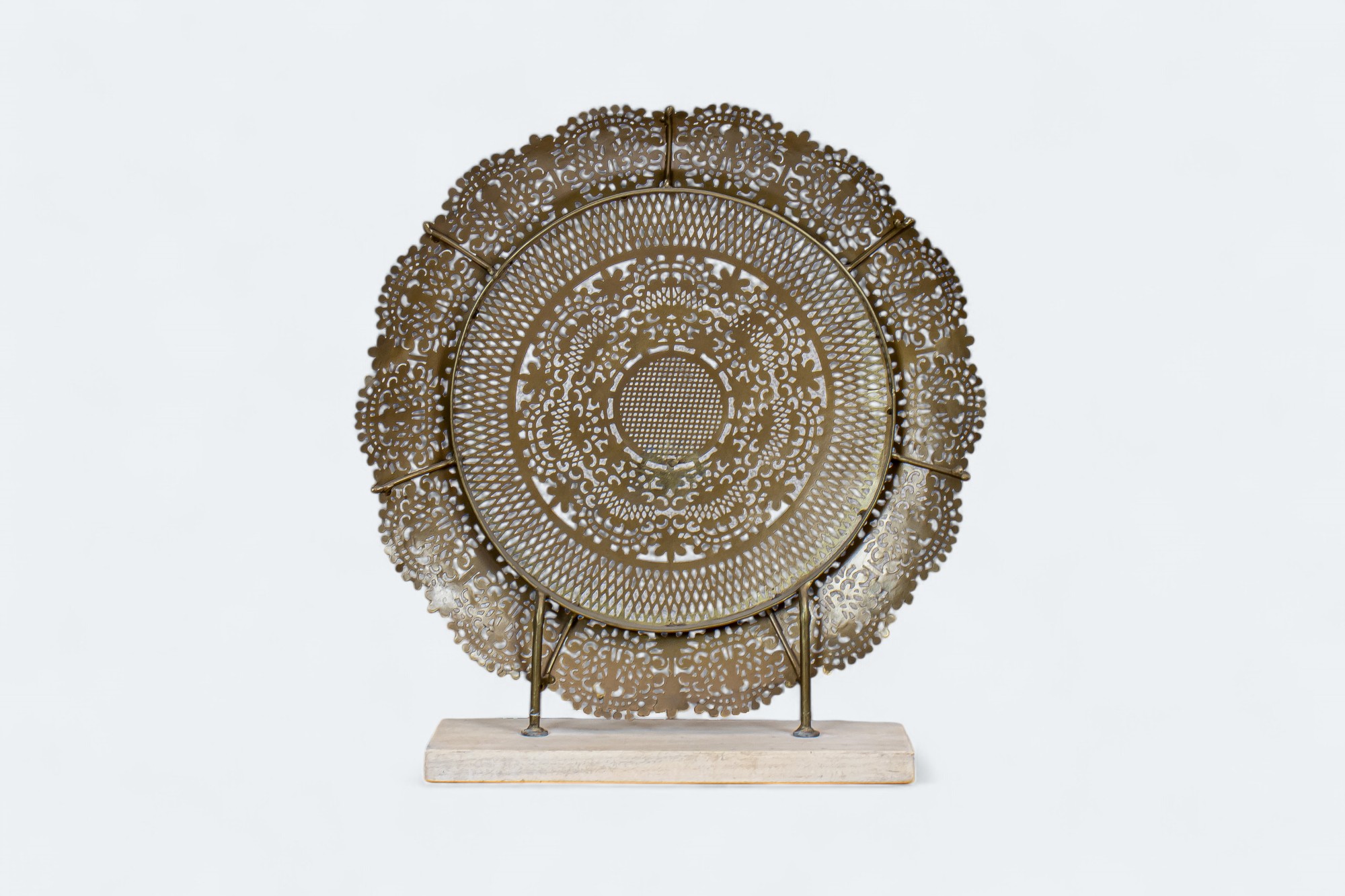 Gilded Radiance Decor