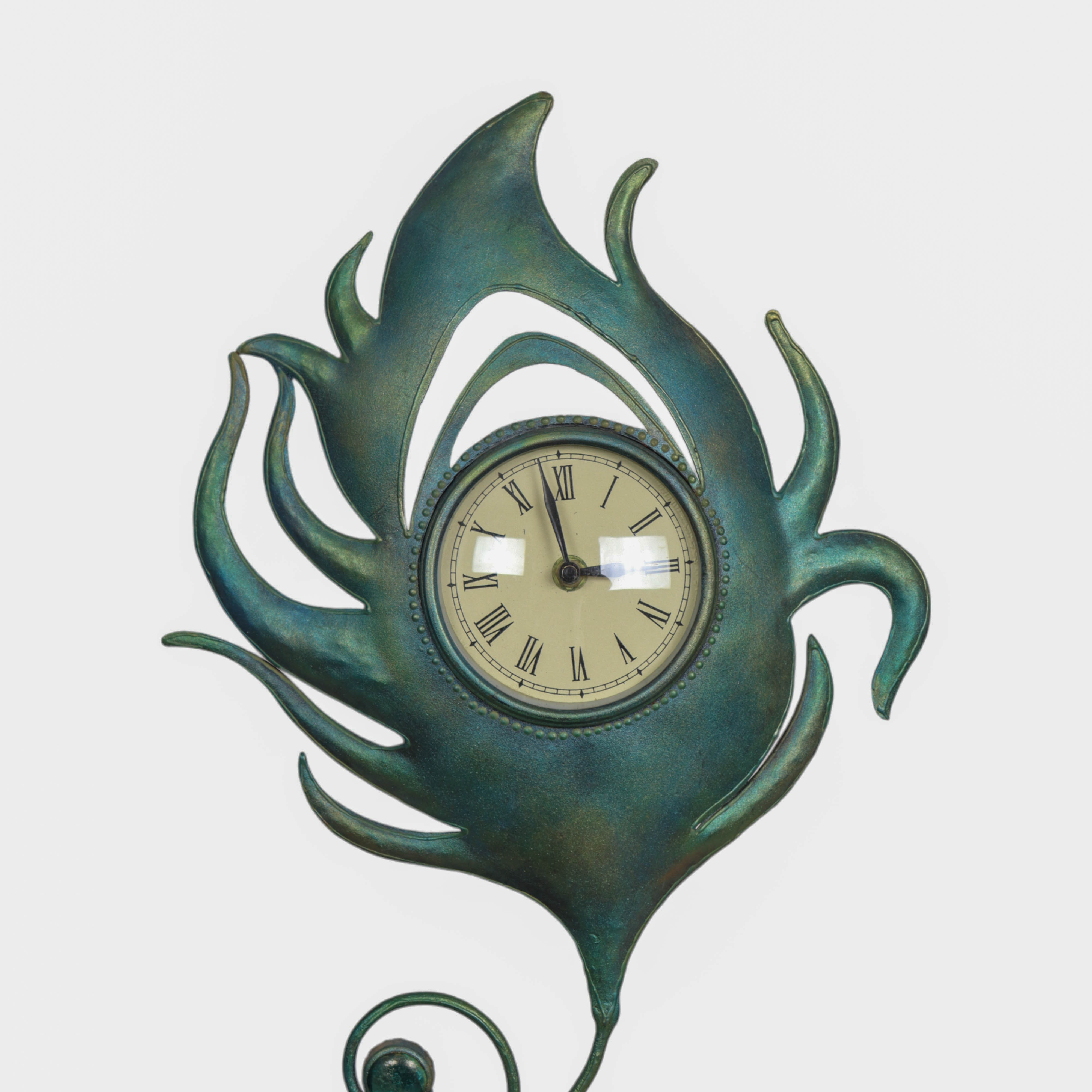 Beautiful Table Clock For Living Room