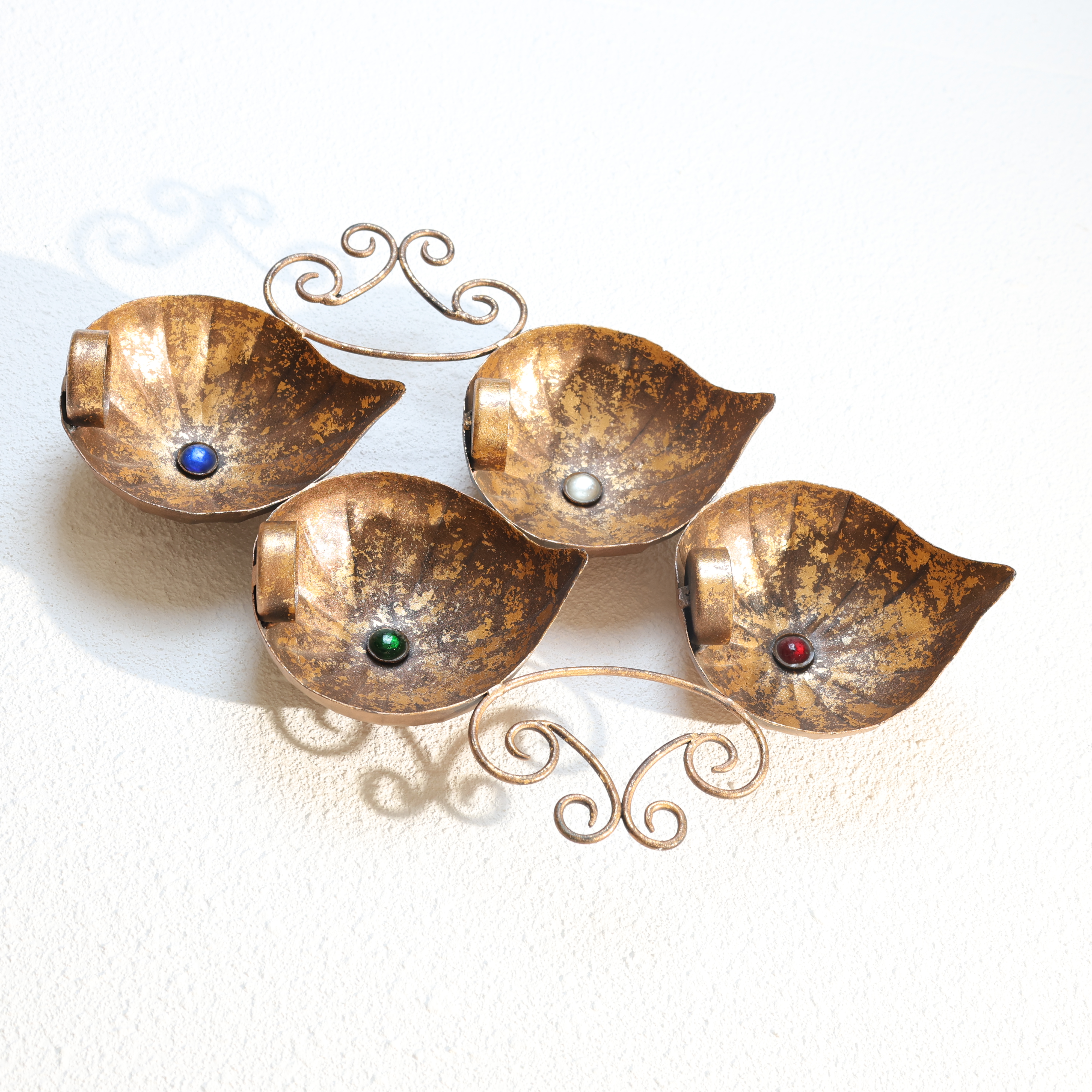 Multicolor Stone Pelted Wall Sconce