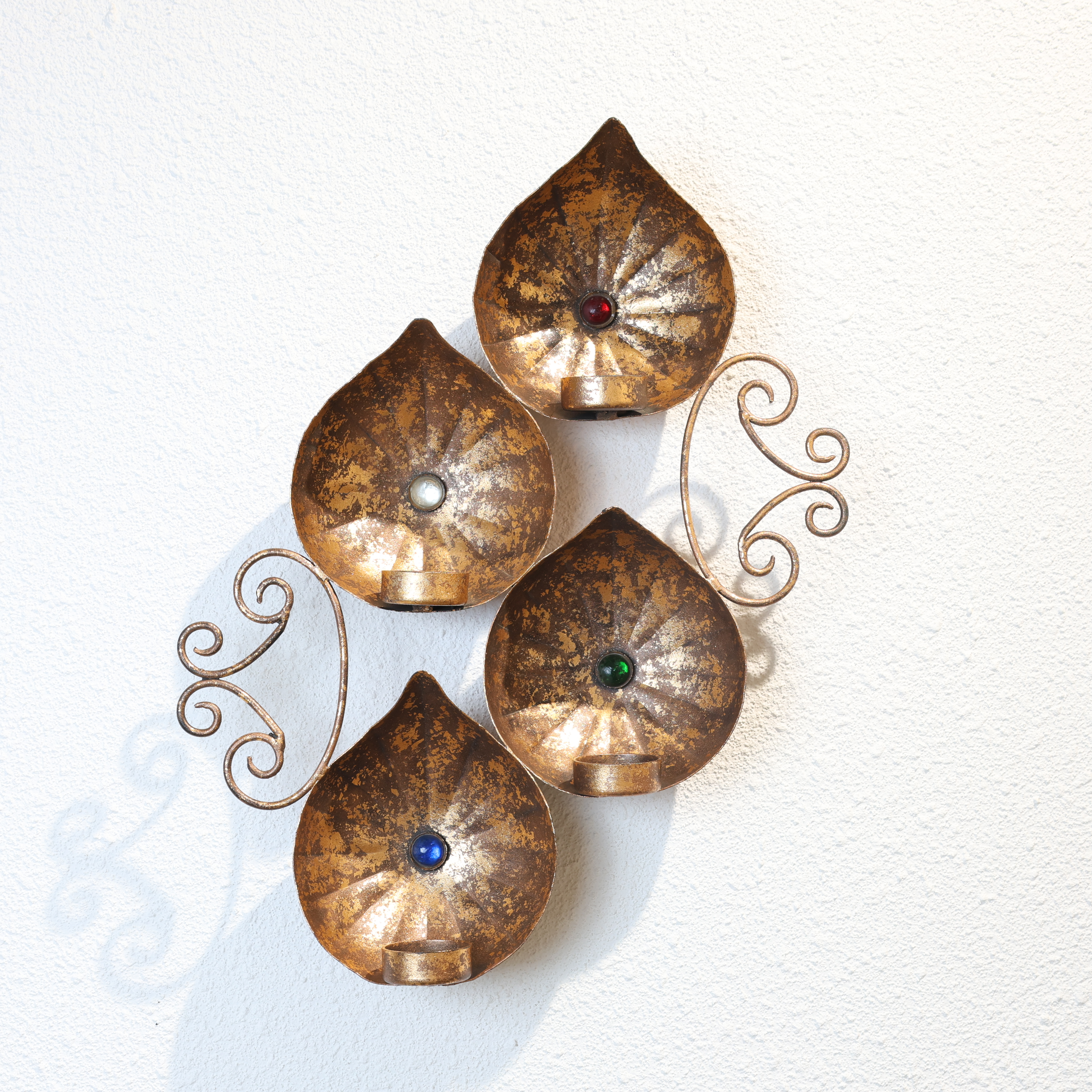 Multicolor Stone Pelted Wall Sconce