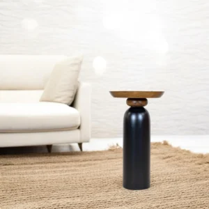 Black-bottal-syttle-table